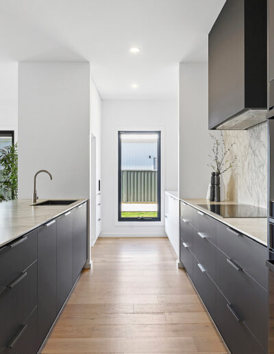 kelly's country homes the vines boulevard