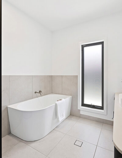 kelly's country homes the vines boulevard