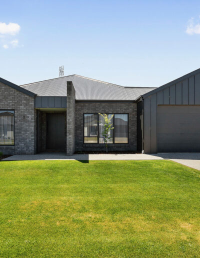 kelly's country homes the vines boulevard